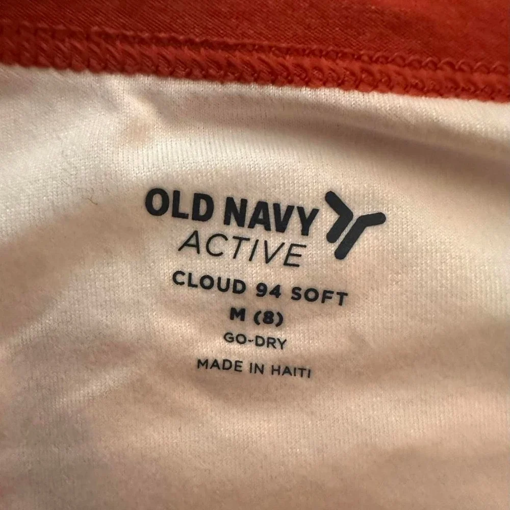 Old Navy t-shirt kids Medium